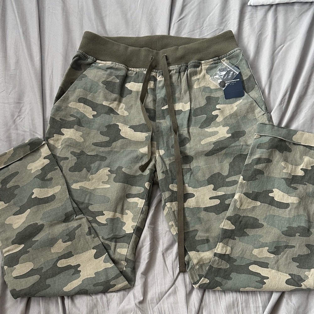 Lucky Brand Camouflage Jogger Pants